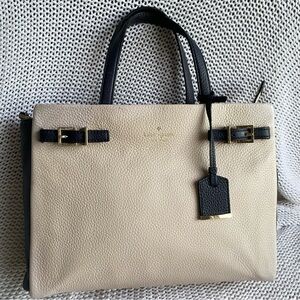 Kate Spade Navy Blue and Cream handbag